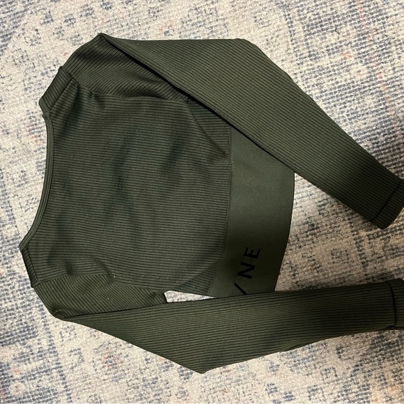 Women's Green Ribbed Top - Picture 3 of 3